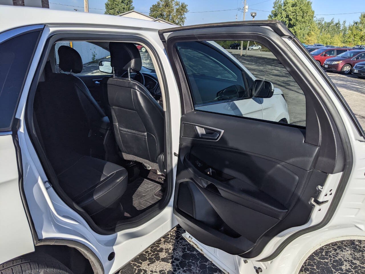 Used 2016 Ford Edge SEL w/ Equipment Group 201A AWD/4WD image 15