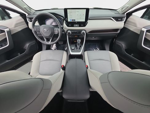 Used 2023 Toyota RAV4 Limited AWD/4WD image 9