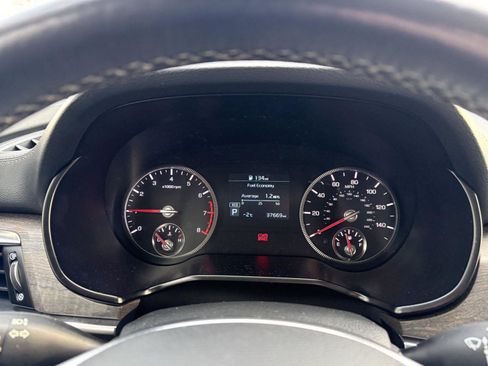 Used 2022 Kia Telluride EX image 11