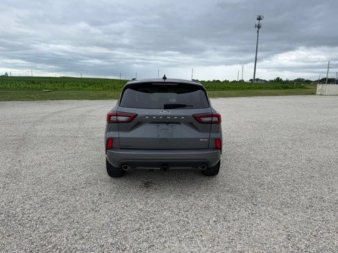 Used 2023 Ford Escape ST-Line Elite w/ Premium Technology Package AWD/4WD image 4