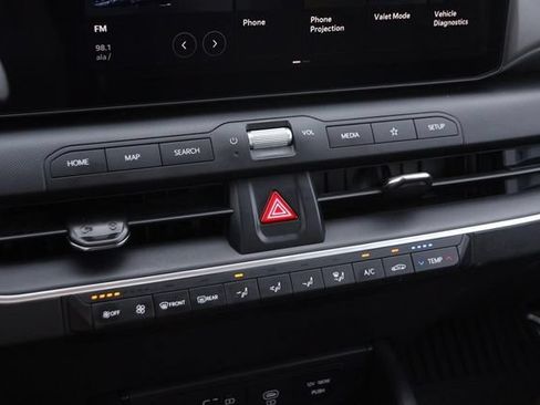 Used 2025 Kia K4 FWD image 18
