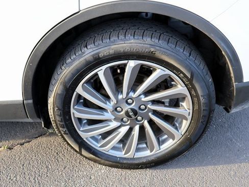 Used 2024 Lincoln Corsair Reserve w/ Equipment Group 201A image 17