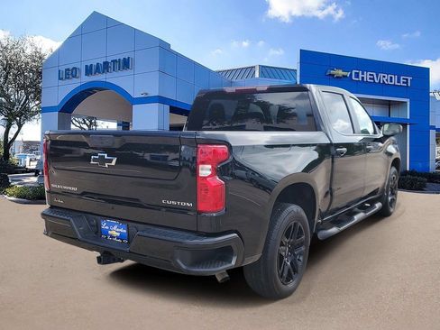 Used 2025 Chevrolet Silverado 1500 Custom RWD image 3