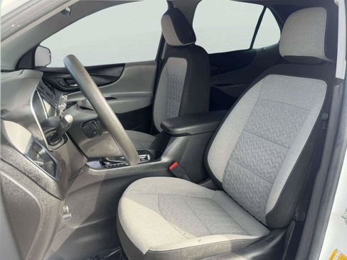 Used 2023 Chevrolet Equinox LS w/ LS Convenience Package FWD image 20