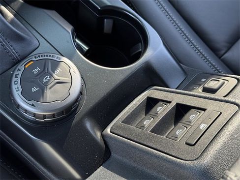 New 2025 Ford Bronco Outer Banks image 23