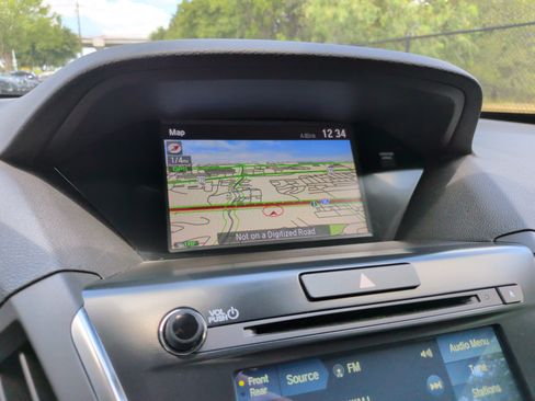 Used 2019 Acura MDX w/ Technology & Entertainment AWD/4WD image 17