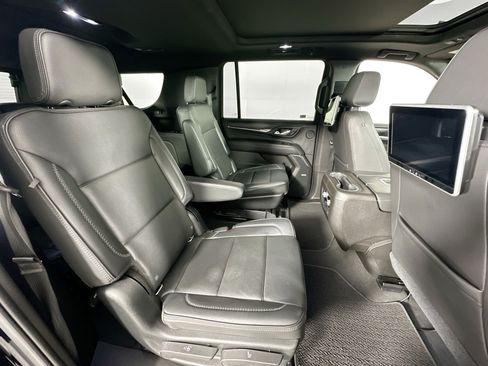 Used 2021 GMC Yukon XL Denali w/ Denali Premium Package RWD image 31