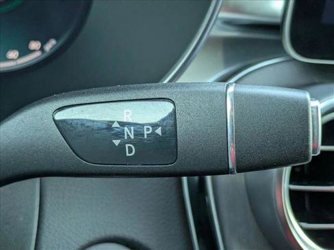 Used 2021 Mercedes-Benz GLC 300 4MATIC image 12