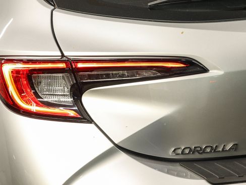 Used 2023 Toyota Corolla XSE FWD image 7