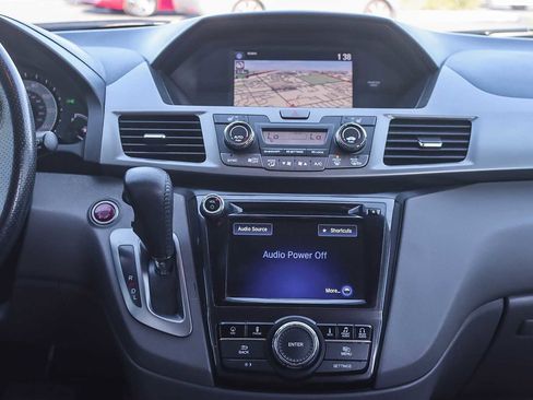 Used 2016 Honda Odyssey Touring image 12