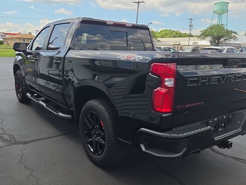Used 2022 Chevrolet Silverado 1500 RST w/ Redline Edition AWD/4WD image 8