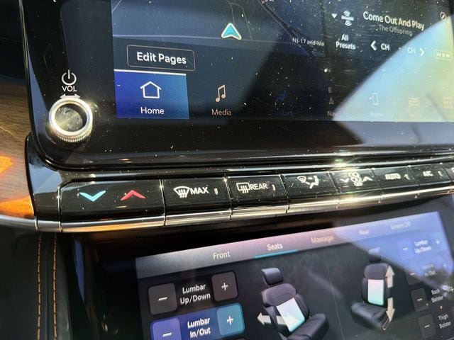 Used 2022 Jeep Grand Wagoneer Series III w/ Rear Seat Video Group 1 AWD/4WD image 21