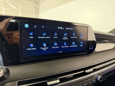 Used 2024 Hyundai Palisade Calligraphy AWD/4WD image 25