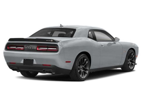 Used 2022 Dodge Challenger R/T Scat Pack w/ Plus Package RWD image 2