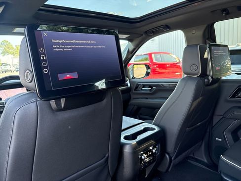 New 2026 GMC Yukon Elevation w/ Elevation Premium Package AWD/4WD image 40