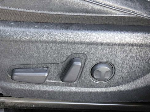 Used 2021 Kia Seltos EX image 16