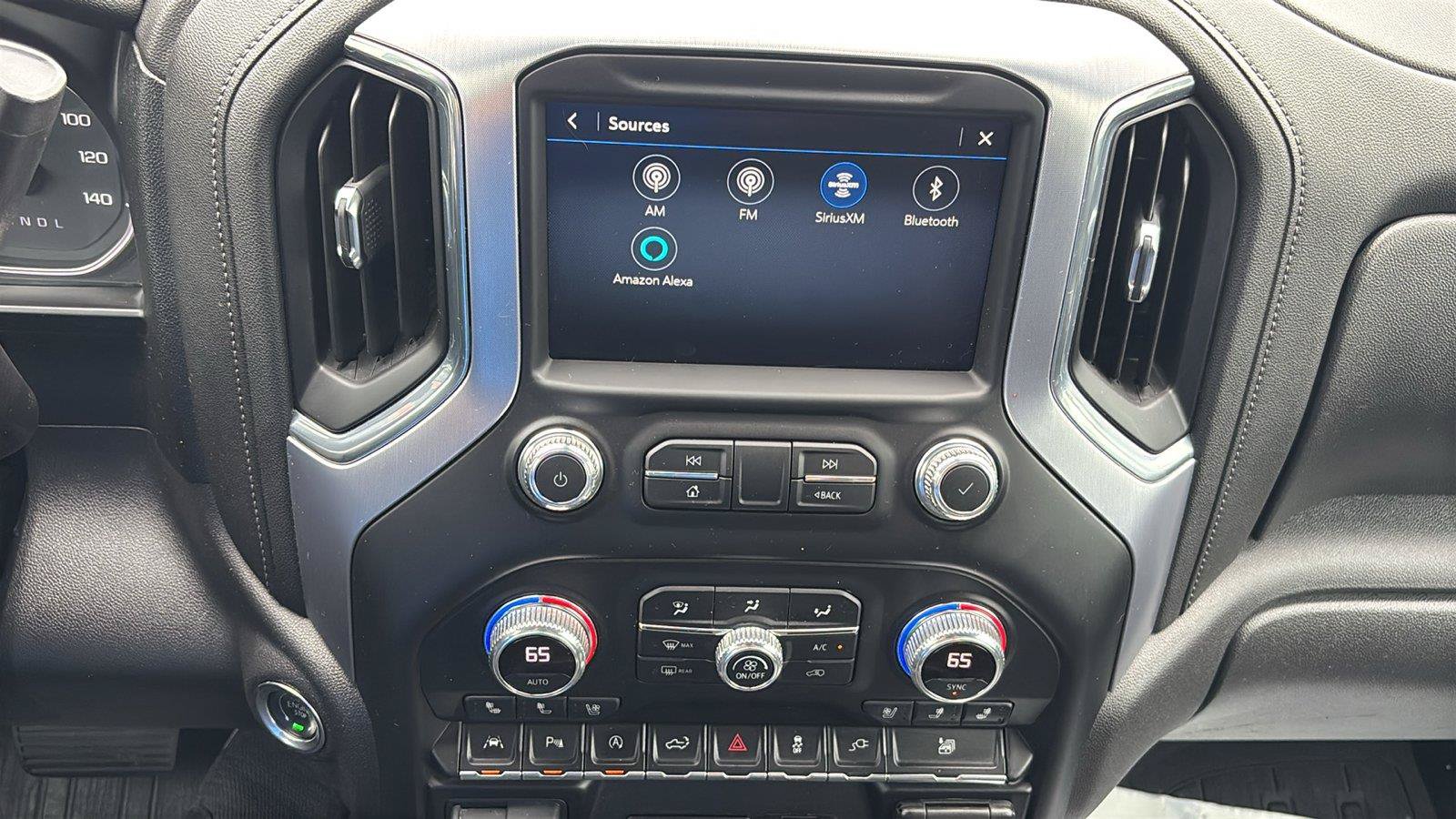 Used 2021 GMC Sierra 1500 SLT RWD image 33