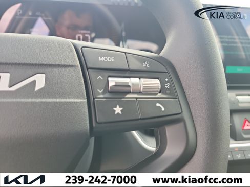 New 2026 Kia K4 FWD image 23