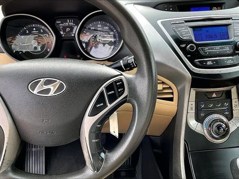 Used 2013 Hyundai Elantra GLS FWD image 20