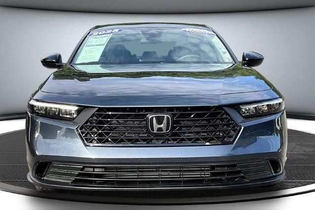 Certified 2025 Honda Accord SE image 2