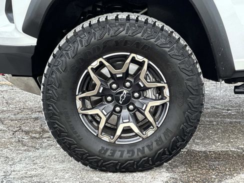 Certified 2025 Chevrolet Colorado ZR2 w/ Technology Package image 10