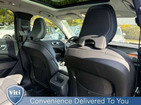 Used 2023 Volvo XC60 B5 Plus w/ Climate Package image 27