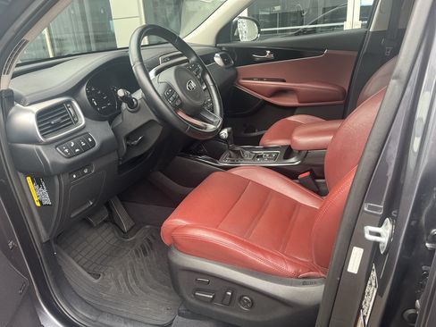 Used 2017 Kia Sorento SX AWD/4WD image 4