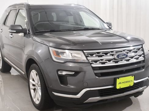 Used 2018 Ford Explorer Limited w/ Equipment Group 301A AWD/4WD image 4