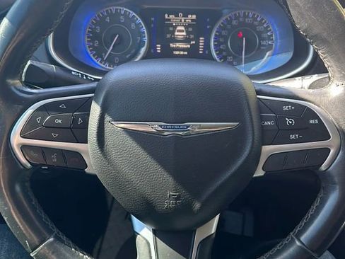 Used 2015 Chrysler 200 Limited w/ Convenience Group image 26