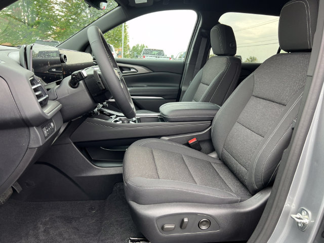 New 2027 Chevrolet Traverse LT w/ Driver Confidence Package AWD/4WD image 4