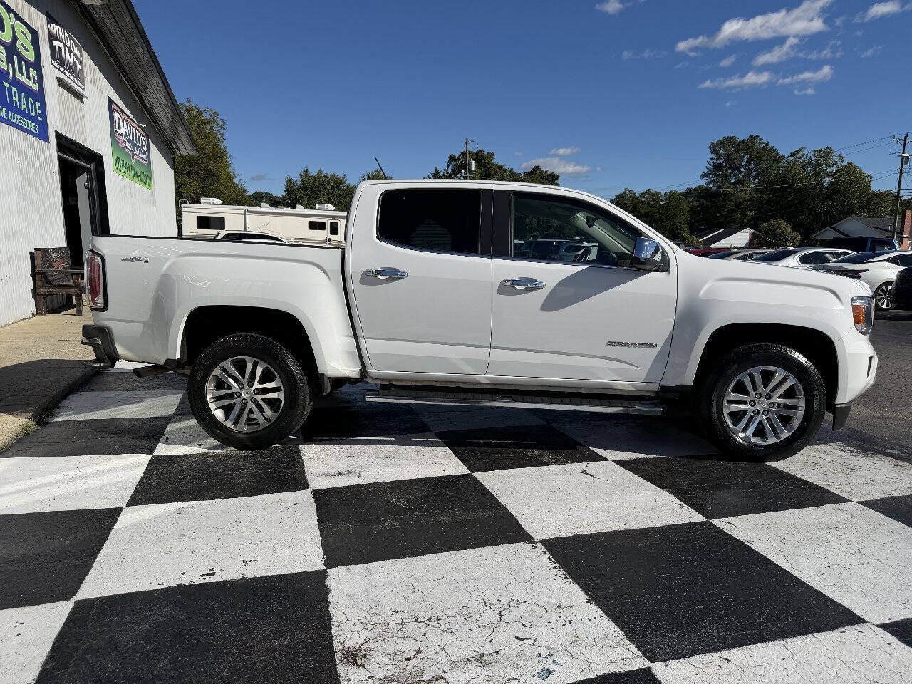 Used 2020 GMC Canyon SLT w/ Trailering Package AWD/4WD image 5