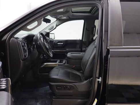 Used 2020 Chevrolet Silverado 1500 LT Trail Boss image 6