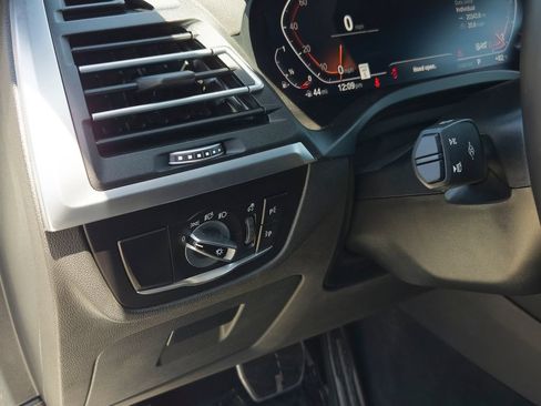 Used 2023 BMW X3 sDrive30i w/ M Sport Package RWD image 17