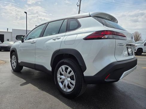 Used 2026 Toyota Corolla Cross L AWD/4WD image 5