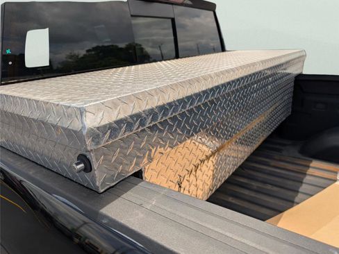 Used 2024 Chevrolet Silverado 2500 High Country w/ High Country Premium Package image 33