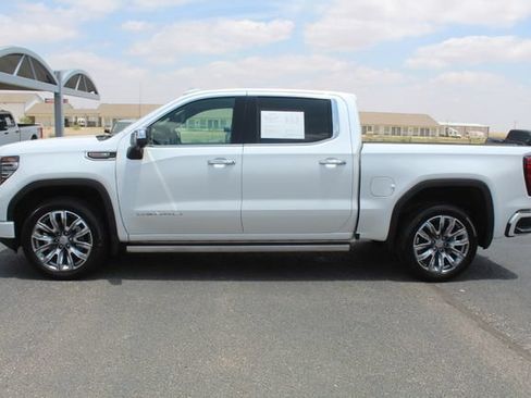 Used 2023 GMC Sierra 1500 Denali w/ Denali Reserve Package AWD/4WD image 9