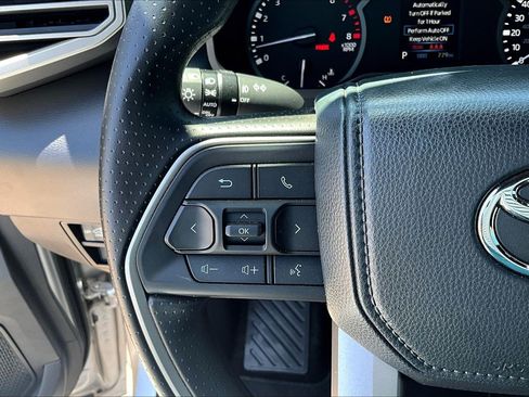 Used 2025 Toyota Tundra SR5 RWD image 13