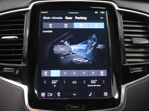 Used 2023 Volvo XC90 B5 Plus image 51