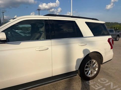 Used 2021 Ford Expedition XLT AWD/4WD image 4