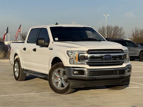 Used 2019 Ford F150 XLT image 2
