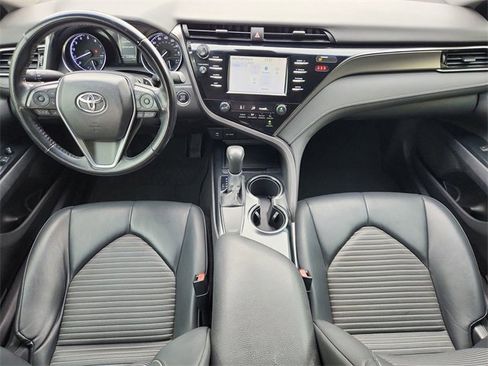 Used 2019 Toyota Camry SE w/ Convenience Package image 19
