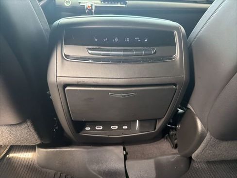 Used 2023 Cadillac Escalade V w/ LPO, ONYX Package AWD/4WD image 14