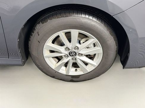 Used 2025 Toyota Camry LE w/ Convenience Package image 33