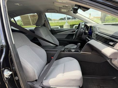 Used 2025 Toyota Camry LE FWD image 27