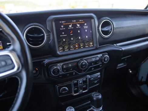Used 2023 Jeep Wrangler Unlimited Sahara w/ Cold Weather Group AWD/4WD image 14