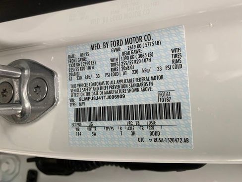 New 2026 Lincoln Nautilus Premier w/ Equipment Group 102A AWD/4WD image 30