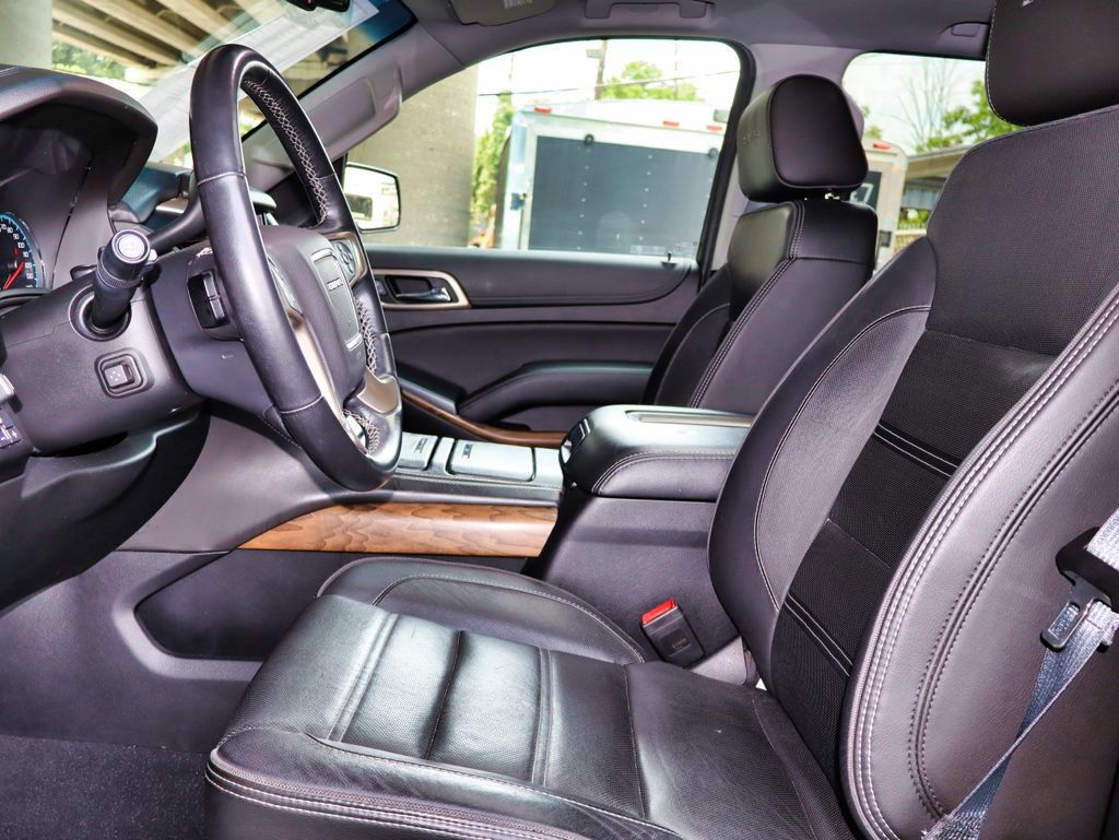 Used 2019 GMC Yukon Denali w/ Open Road Package AWD/4WD image 18