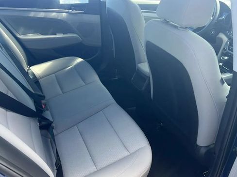 Used 2018 Hyundai Elantra SEL FWD image 7
