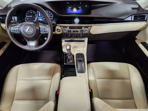 Used 2017 Lexus ES 350 image 46