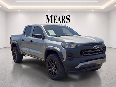 Used 2023 Chevrolet Colorado Trail Boss w/ Advanced Trailering Package AWD/4WD image 7